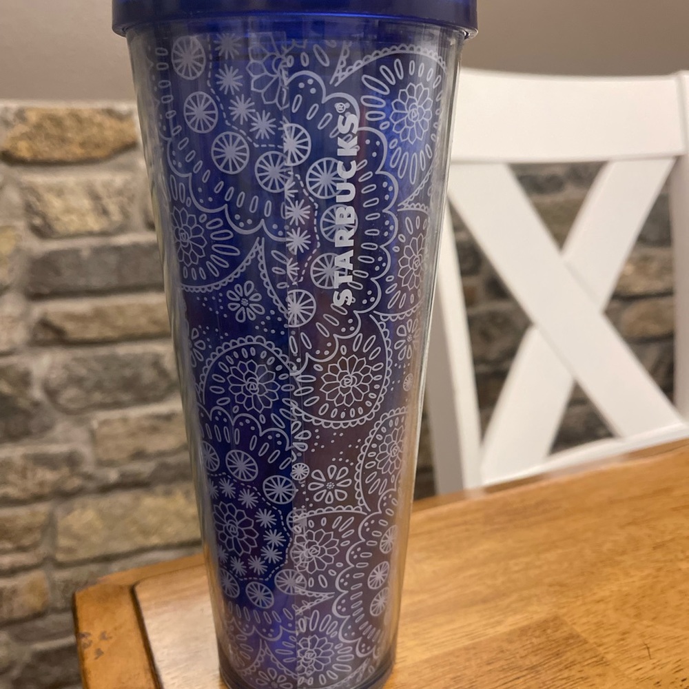 Starbucks 2019 Blue Succulent Paisley Venti 24 oz Insulated Tumbler